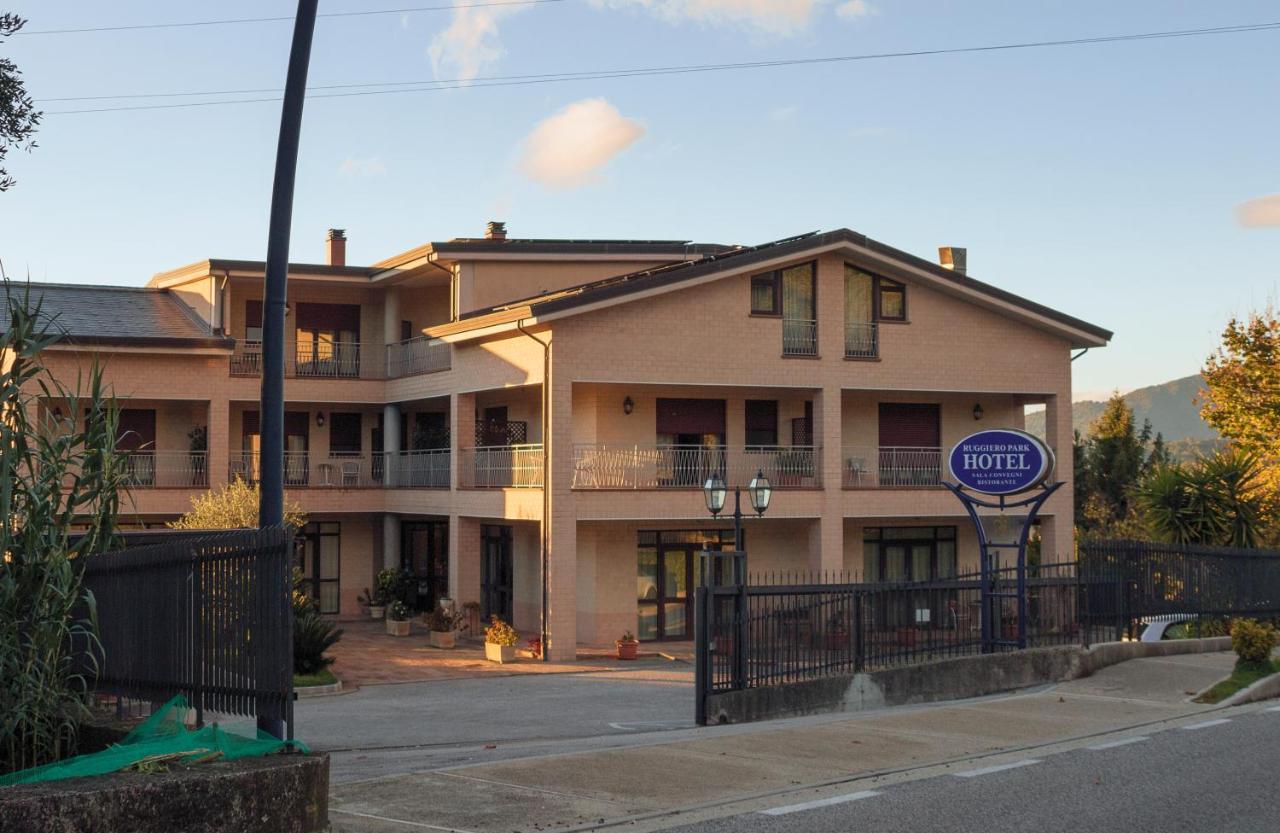 Ruggiero Park Hotel Vallo della Lucania Eksteriør bilde