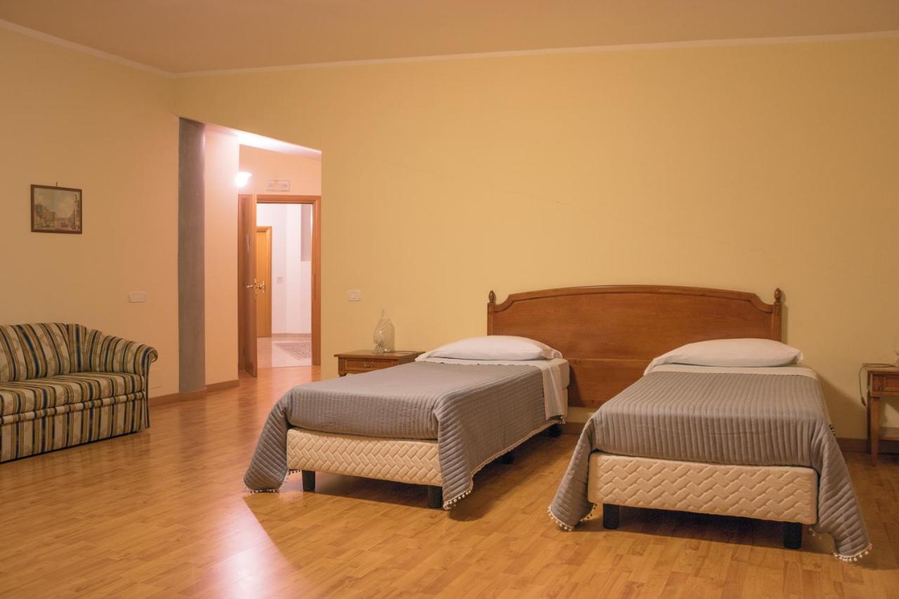 Ruggiero Park Hotel Vallo della Lucania Eksteriør bilde